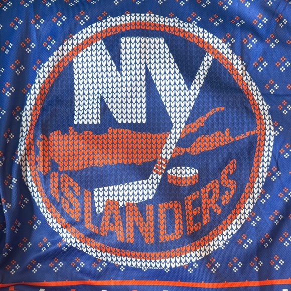 New York Islanders Long Sleeve Hockey Jersey - Picture 2 of 4